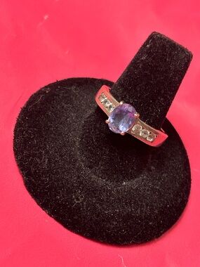 Sterling Silver Tanzanite Oval Gemstone Ring with Accent Stones